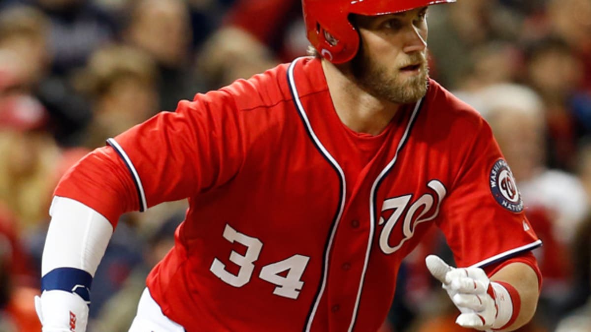 Coming off knee surgery, Harper making progress