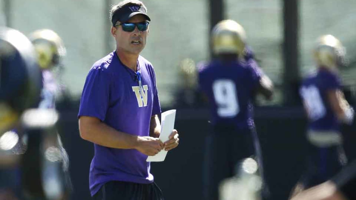 Washington Gets New Uniforms for Start of Chris Petersen Era 