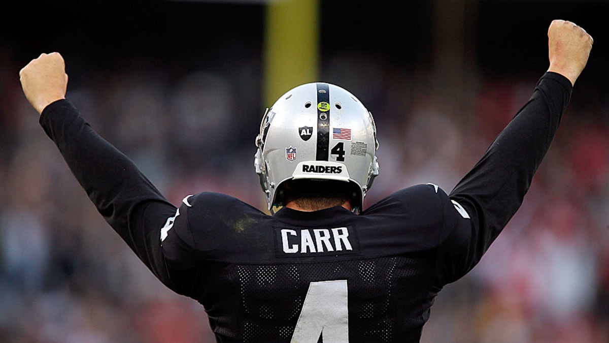 Possible Jets QB target Derek Carr will take his time, brother says