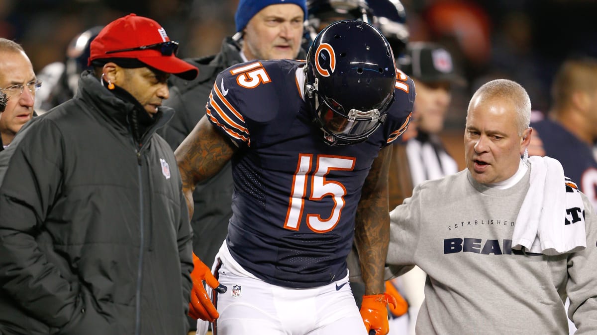 Bears receiver Brandon Marshall injures ankle against Jets