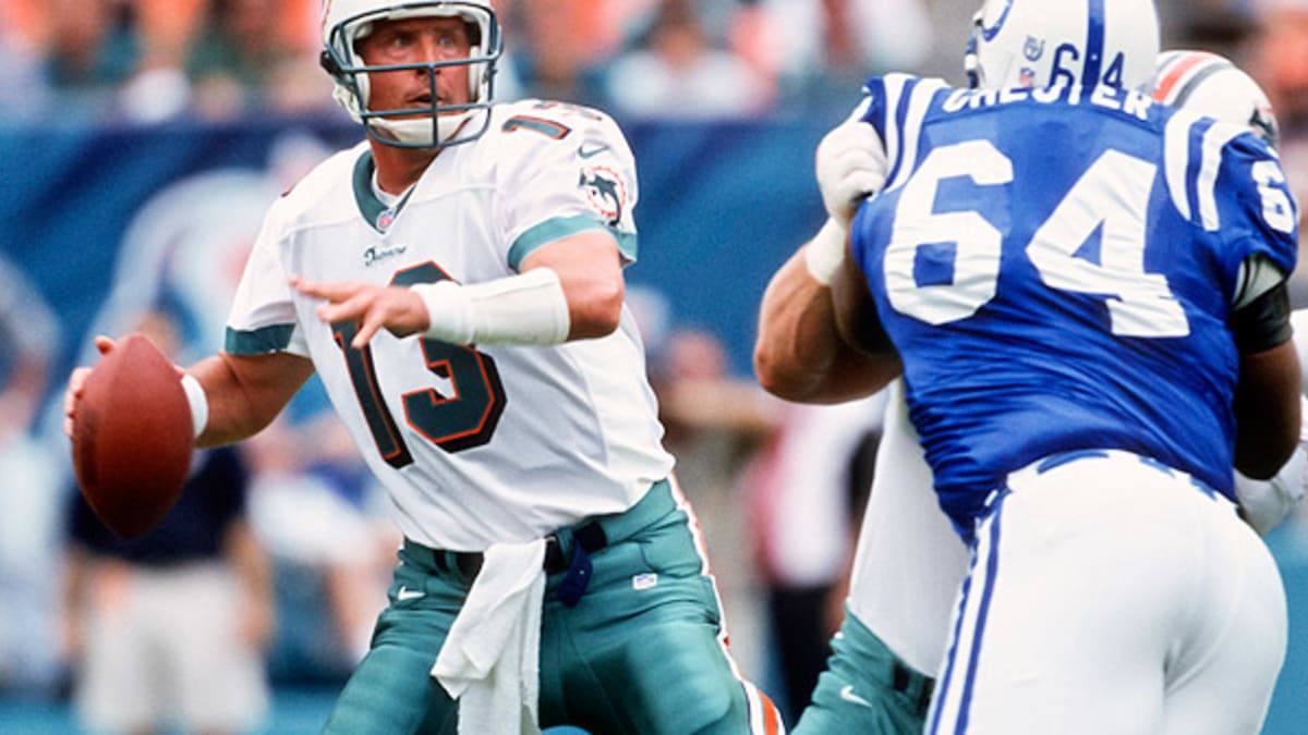 Dan Marino sues NFL over concussions