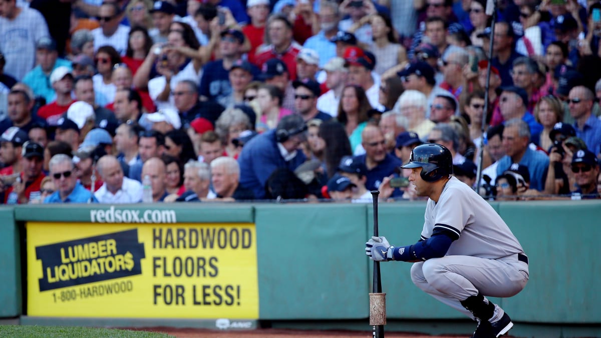 Derek Jeter hits walk-off single in final Yankee Stadium at-bat