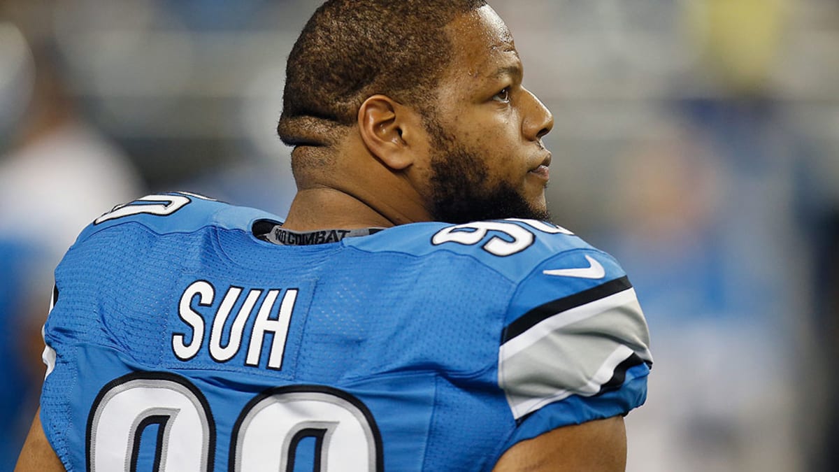 Eagles sign Ndamukong Suh, bolstering the defensive line with a five-time  Pro Bowler