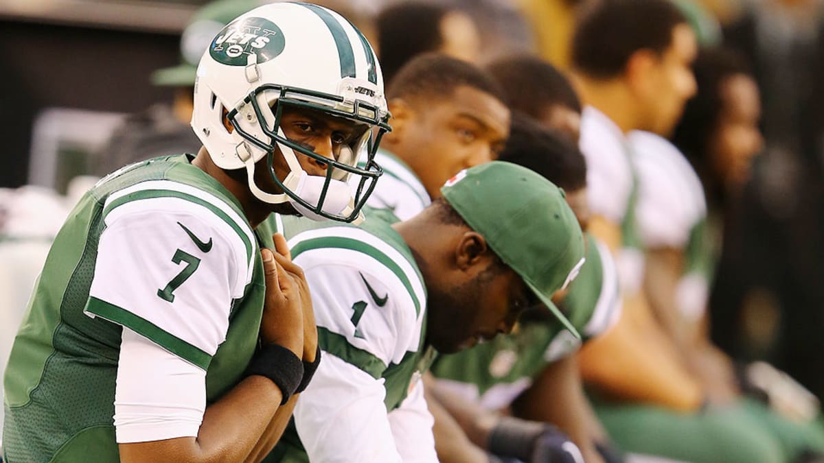 Jets bench Michael Vick in favor of Geno Smith