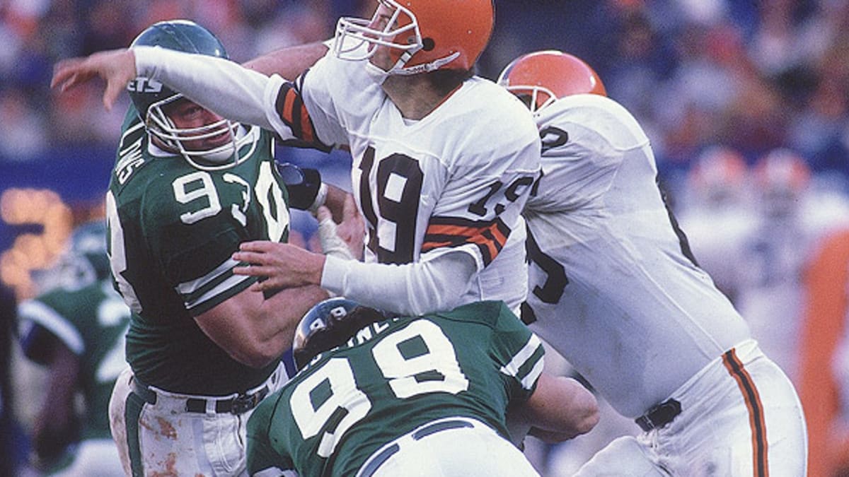 Bernie Kosar bet, NFL policy violation: Removed from Browns vs. Steelers  game coverage