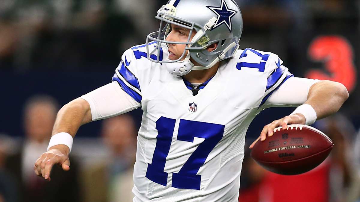 Moore gets first NFL start; Cowboys lose to Bills