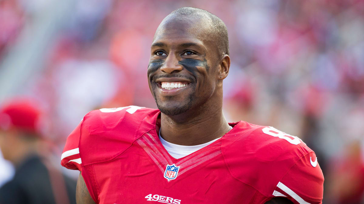 49ers tight end Vernon Davis says OTA absence is 'in best interest of my  brand' - Sports Illustrated