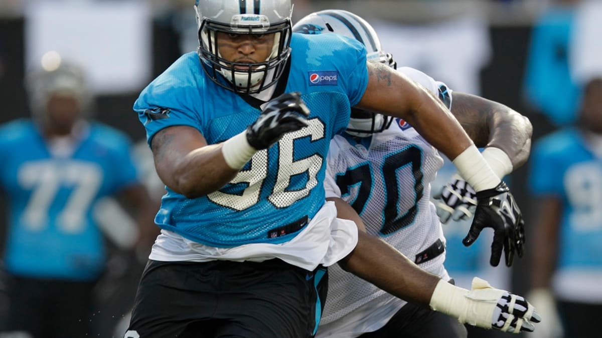 Saints sign former Panthers DE Wes Horton