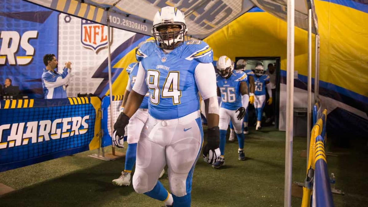 Chargers pick up fifth-year option on Corey Liuget 