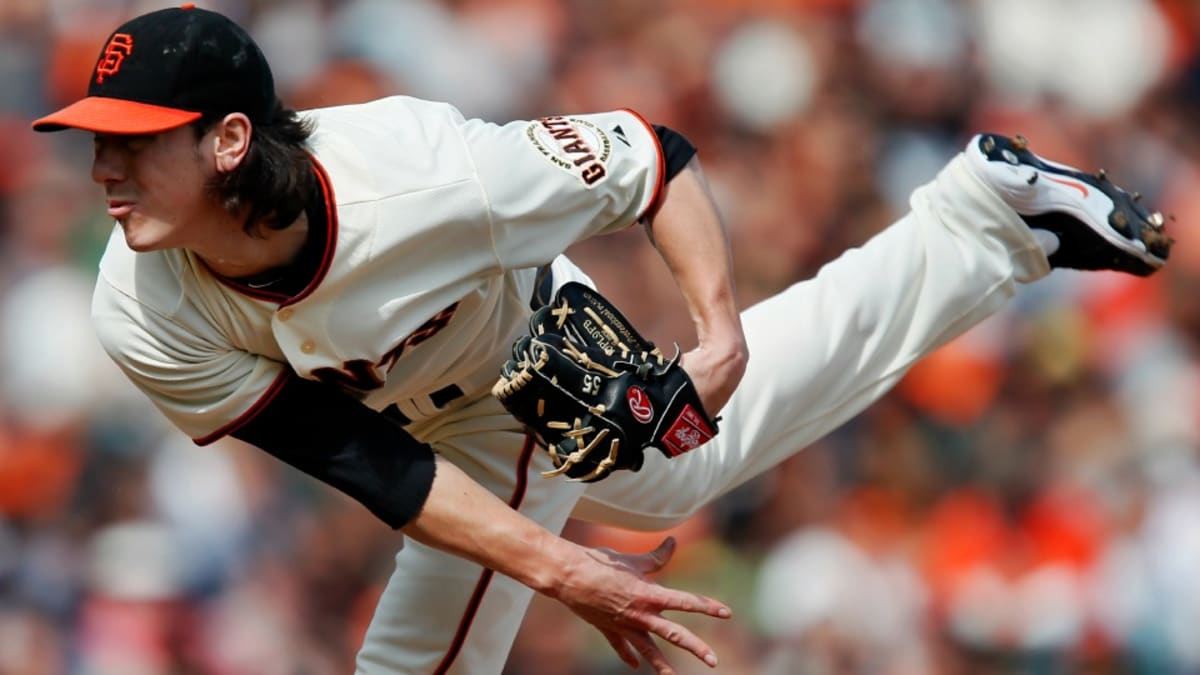 Giants' Lincecum gets good early reviews at spring training