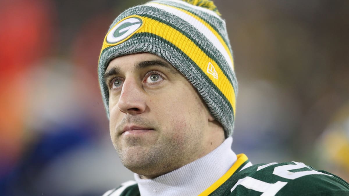 NFL suspends Detroit Lions DT Ndamukong Suh for stepping on Green Bay QB  Aaron Rodgers' leg - Sports Illustrated