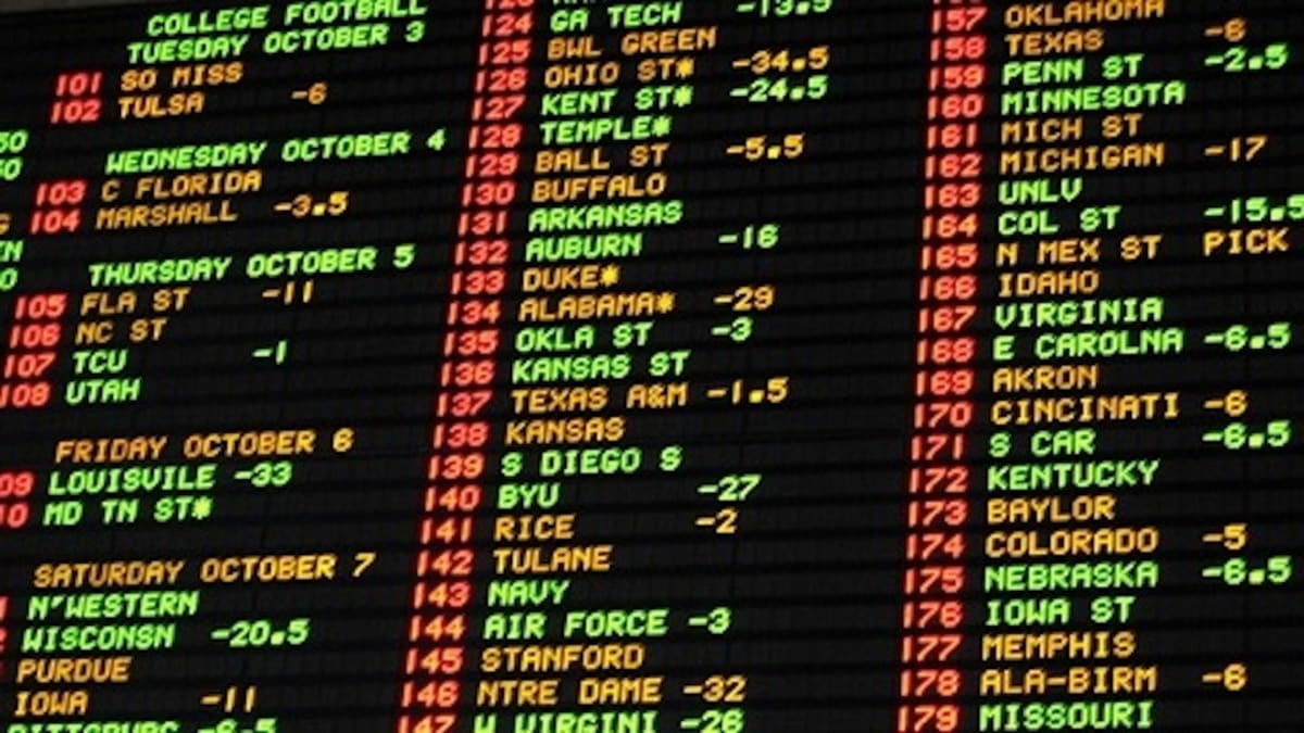 Sports Gambling 101: What Are Quarter and Halftime Bets? - Sports  Illustrated