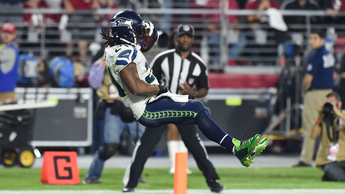 Seahawks RB Marshawn Lynch stunned at replay of controversial final play  Monday night