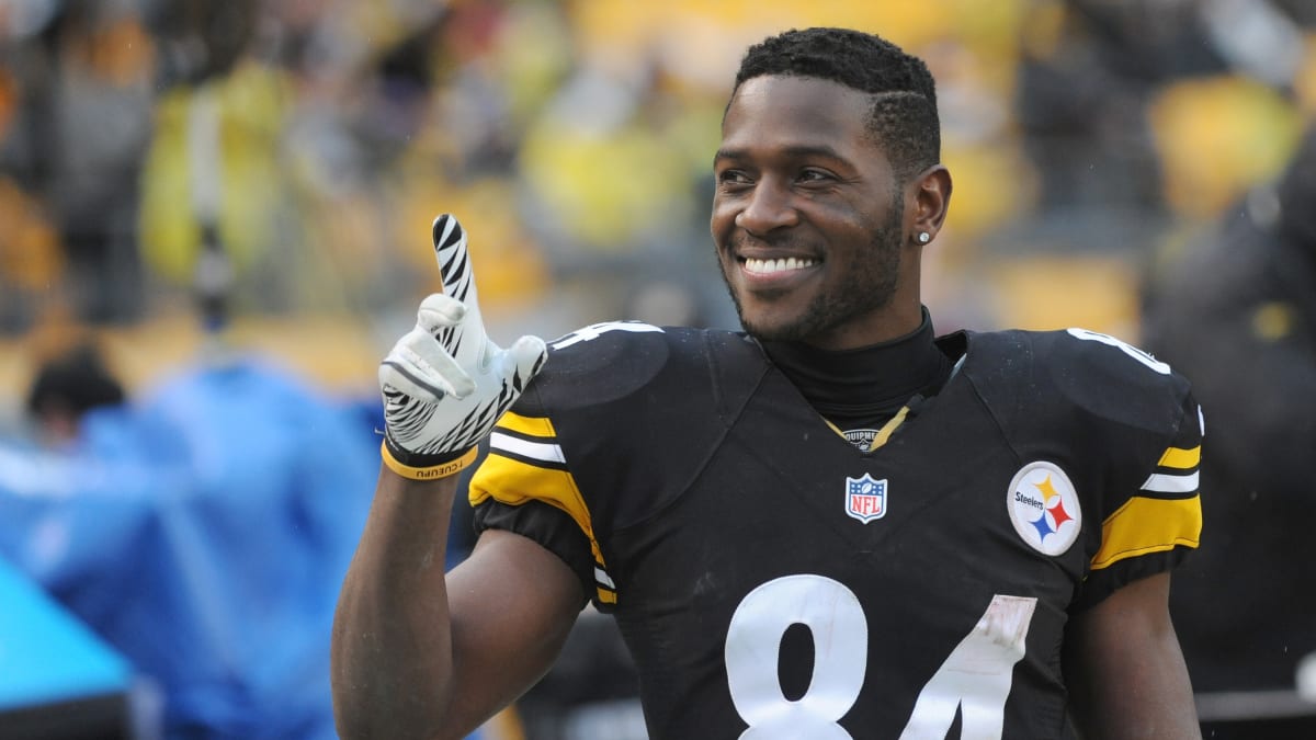 Pittsburgh Steelers WR Antonio Brown penalized for kicking