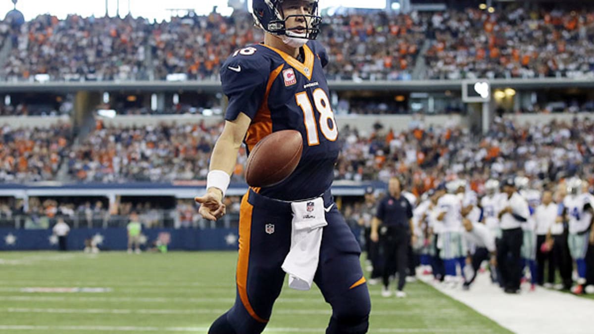 Peyton Manning eclipses 500 career touchdown passes in Denver's win