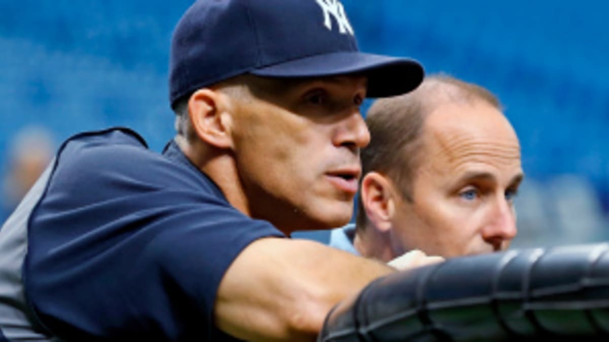 Joe Girardi's agent meets with Yankees' Brian Cashman; Cubs express  interest - Sports Illustrated