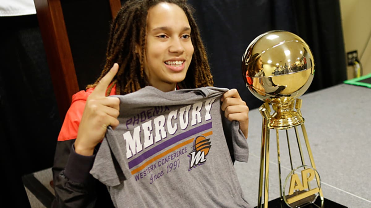 No.1 WNBA Draft Pick Brittney Griner Comes Out, Stays Dapper, dapperQ