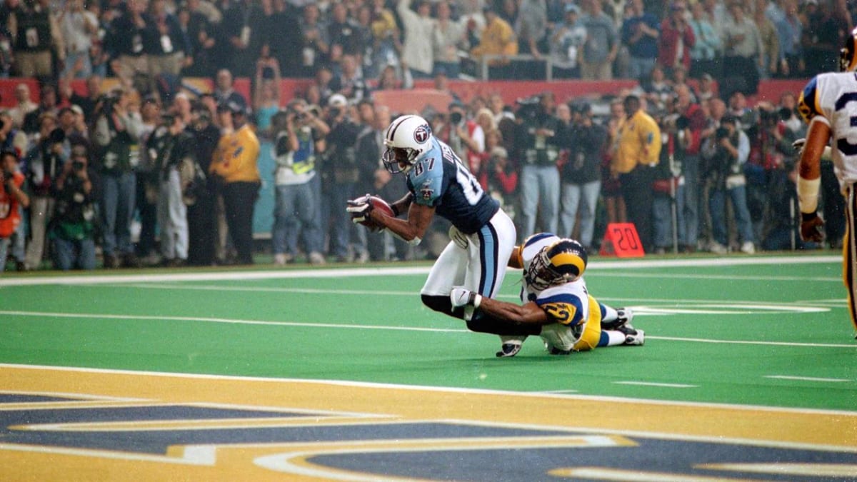 TSN Archives: Kevin Dyson, Mike Jones meet again to discuss 'The Tackle' in  Titans-Rams Super Bowl