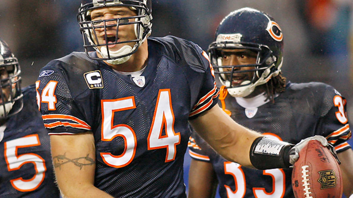 Brian Urlacher: Ray Lewis is the best middle linebacker ever - NBC Sports