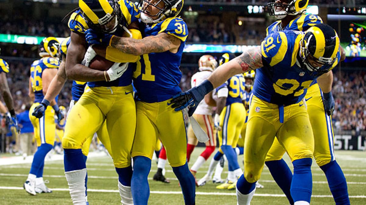 The Rams' new uniforms look like they're from Madden NFL 2004 