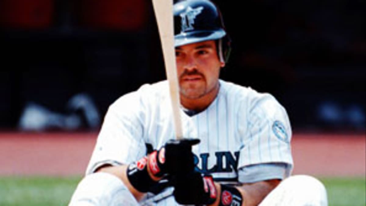 1998 HEADLINE: Blockbuster Trade Sends Mike Piazza To The Florida Marlins!!!