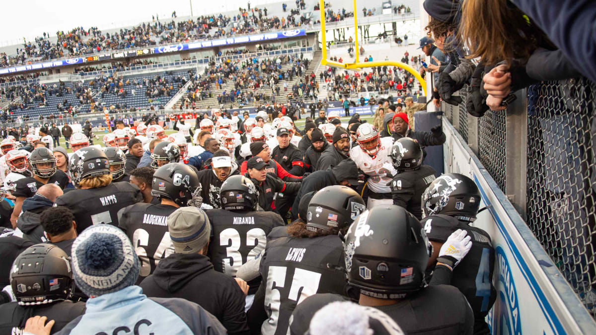 Nevada Football v. UNLV, 22-14. Saturday, Sept. 17, 2005. Mackay Stadium.