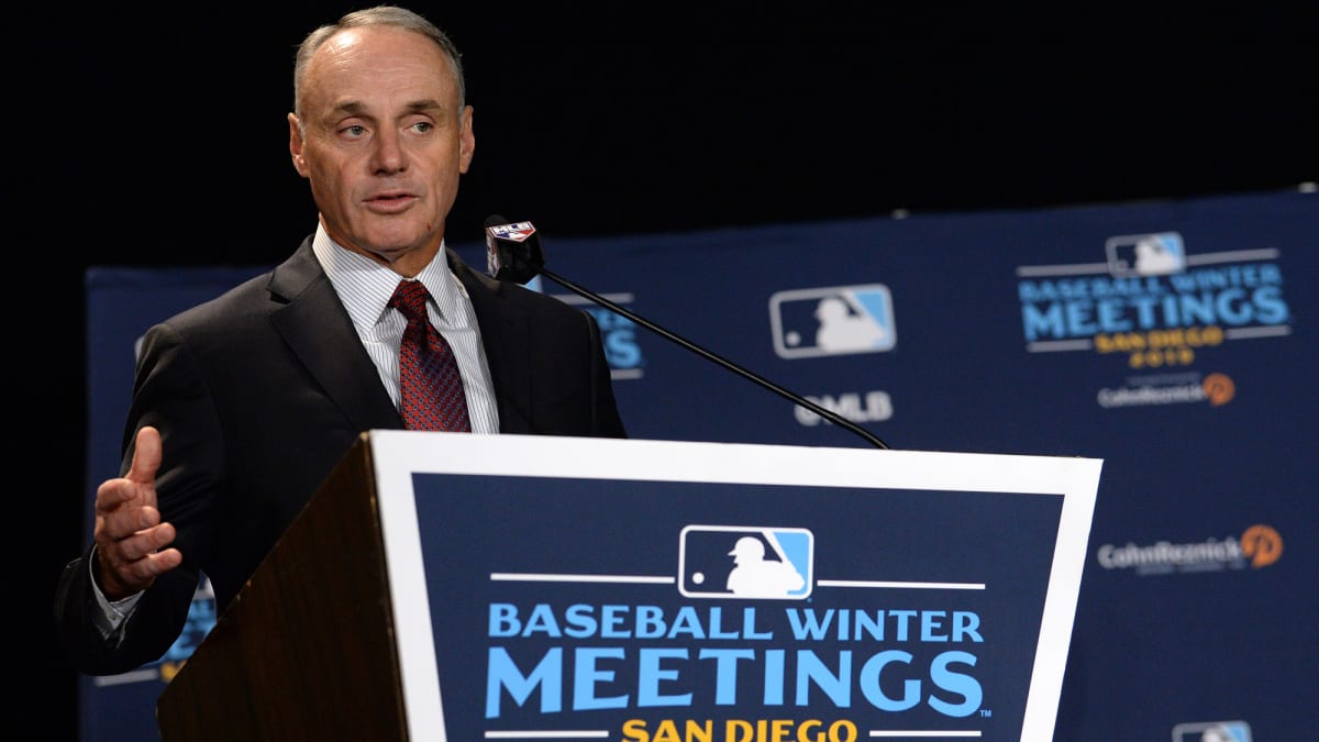 MLB Execs Believe Astros Were Using Electronic Buzzer on Players