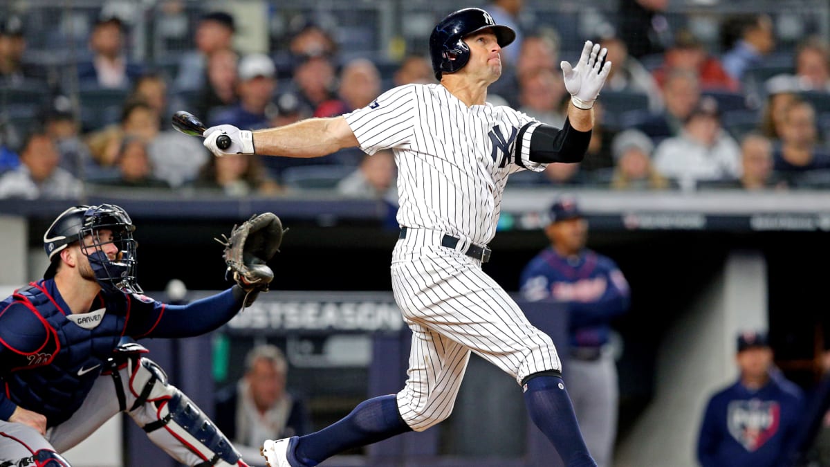 New York Yankees: Brett Gardner wants ardent lady fan restrained