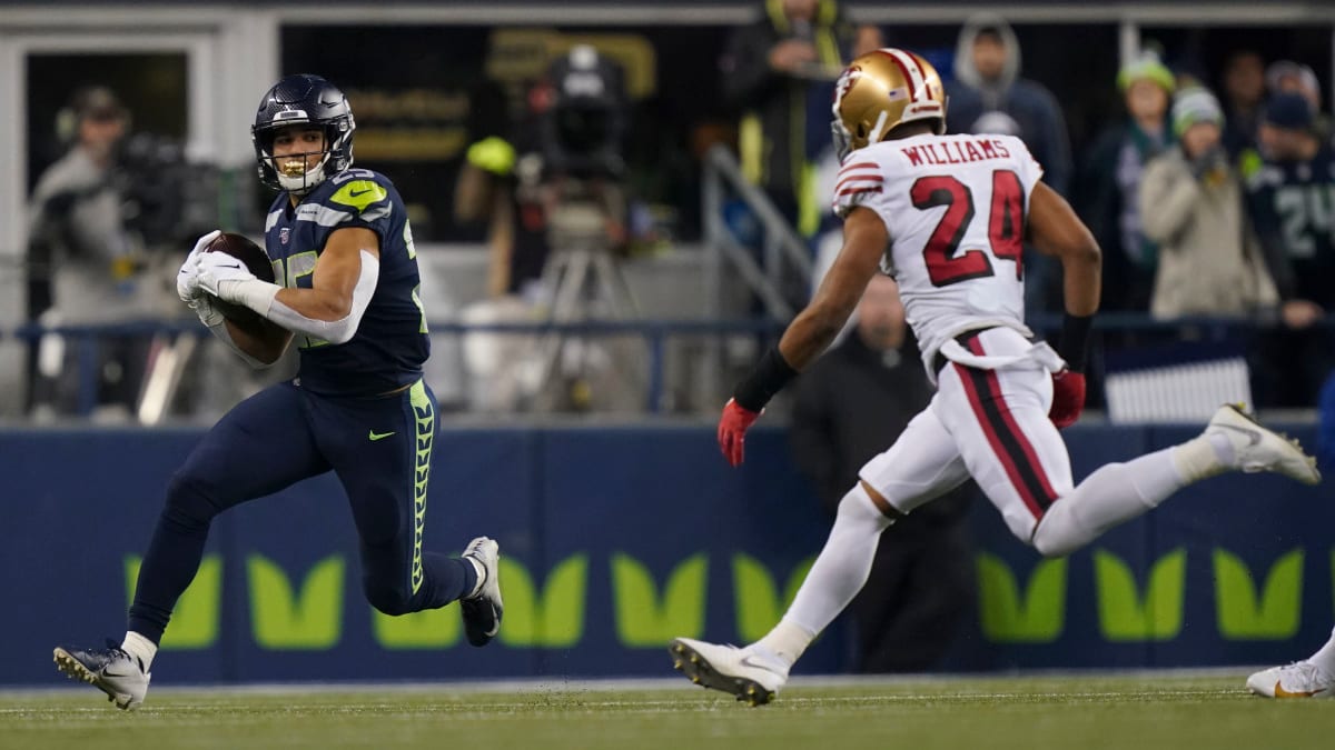 Russell Wilson, Bobby Wagner and Nick Bellore Named Seattle Seahawks' Team  Captains - Sports Illustrated Seattle Seahawks News, Analysis and More