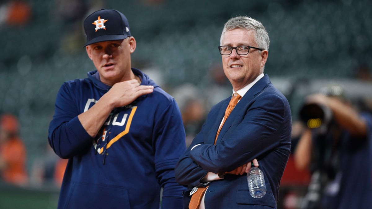 August 10, 2018: Houston Astros manager AJ Hinch (14) watches during a  Major League Baseball game between the Houston Astros and the Seattle  Mariners on 1970s night at Minute Maid Park in