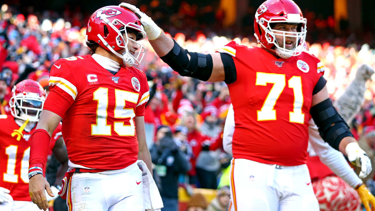 Chris Jones Offseason Motivation: I Had Joe Burrow on the Dummies I Was  Slapping - Sports Illustrated Kansas City Chiefs News, Analysis and More