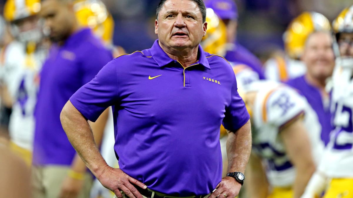 Report: LSU Analyst Jorge Munoz Takes Wide Receivers Job With Baylor -  Sports Illustrated LSU Tigers News, Analysis and More.