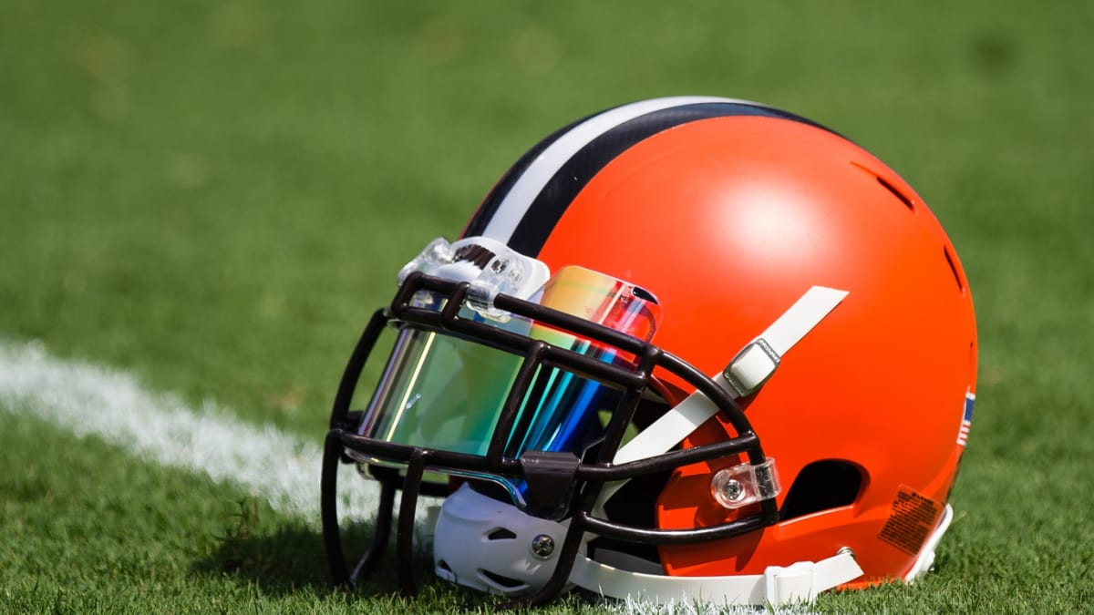 cleveland browns helmet 2022