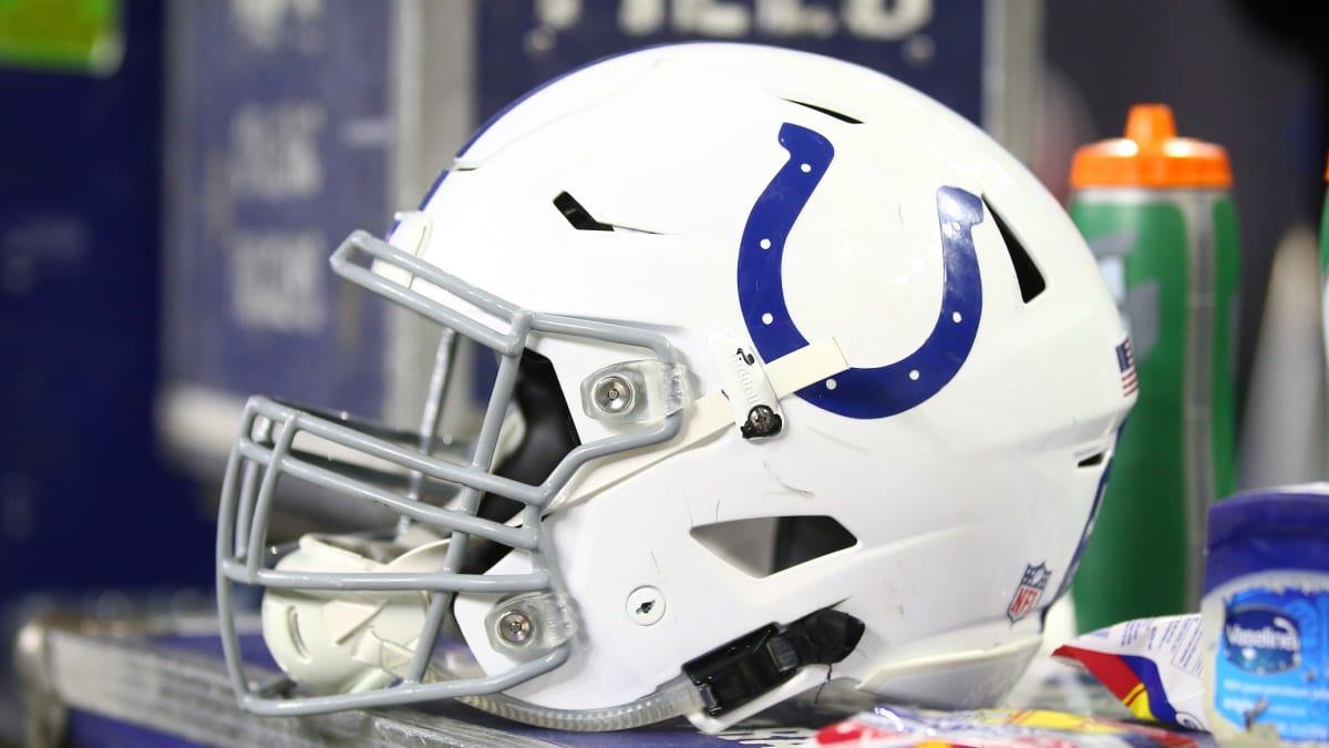 FB_Helmet_Guy on X: The Colts are wearing their 1956 throwback uniforms  tonight. 