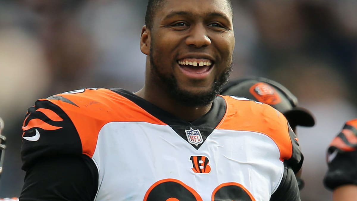 Carlos Dunlap reminds Bengals that he's still got it