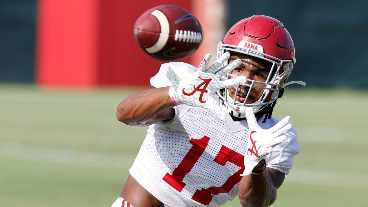 Jaylen Waddle Stars in First Two Days of Training Camp - Sports Illustrated  Alabama Crimson Tide News, Analysis and More