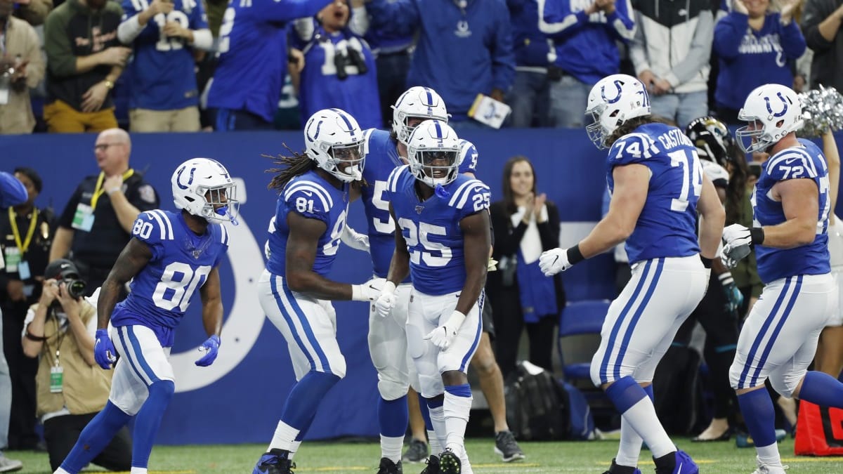 Colts to host up to 2,500 fans at Lucas Oil Stadium for home