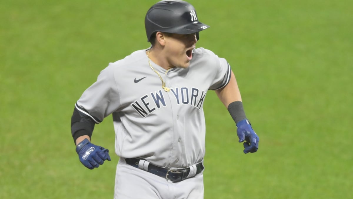 Gio Urshela hits grand slam in Wild Card Series Game 2