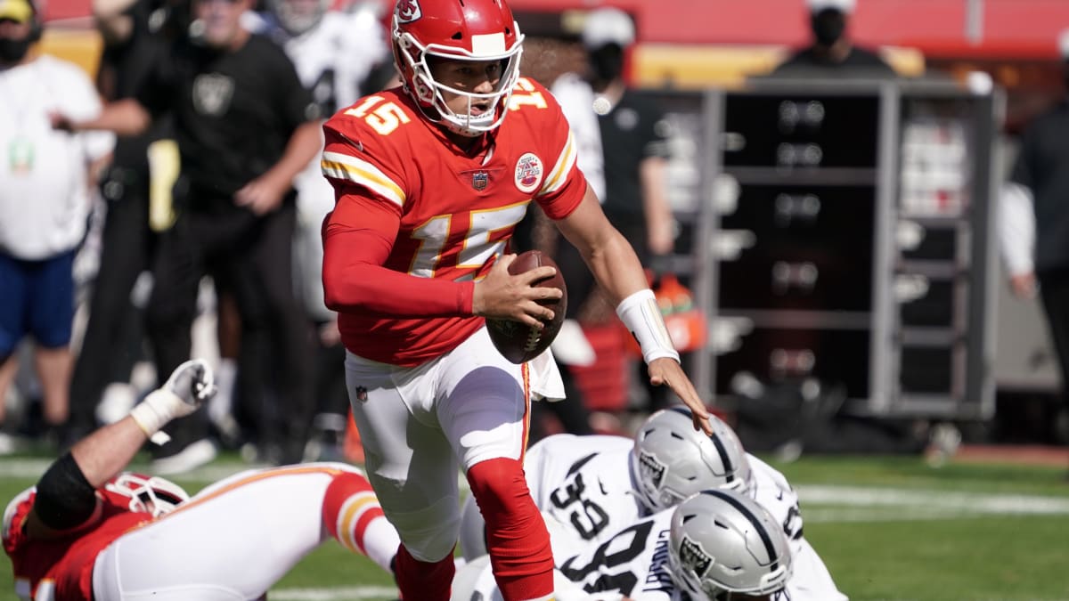 Final score: Chiefs take AFC West lead with 41-14 blowout of Raiders -  Arrowhead Pride