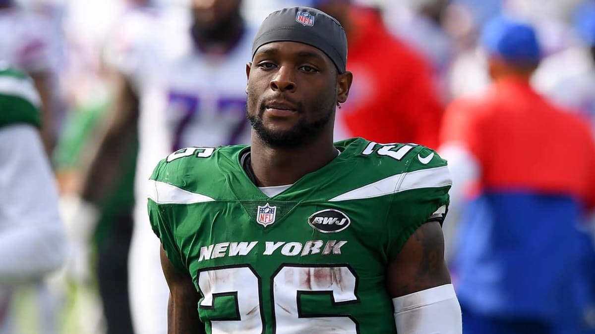 Schefter] Former Jets' RB Le'Veon Bell is expected to sign a one-year deal  with the Kansas City Chiefs, a league source tells ESPN. Bell wanted to win  a Super Bowl and believes