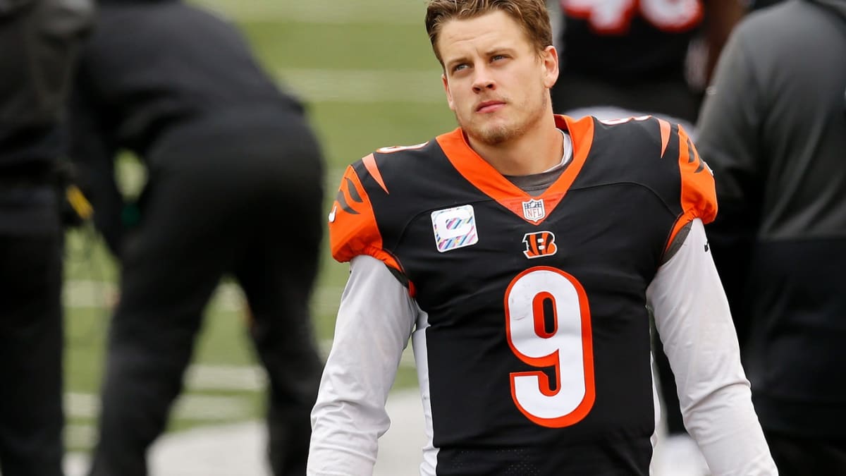 Bengals share Joe Burrow's latest SpongeBob SquarePants pocket square