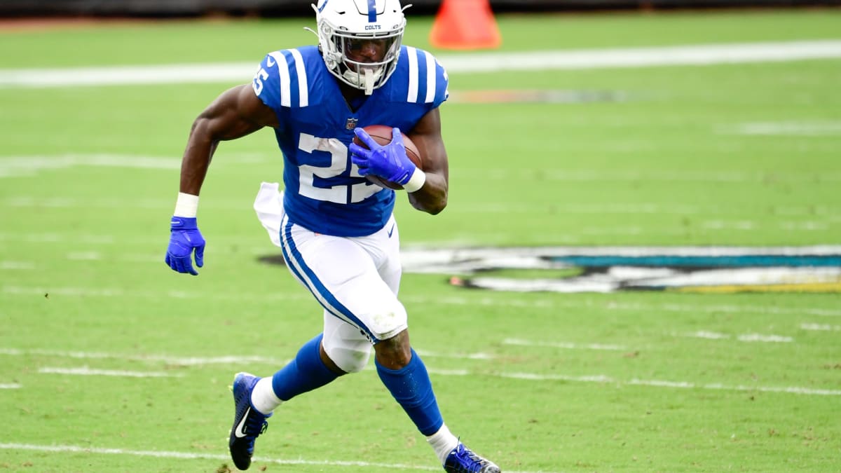 Texans' Romeo Crennel on Colts' Marlon Mack: 'I saw too much in