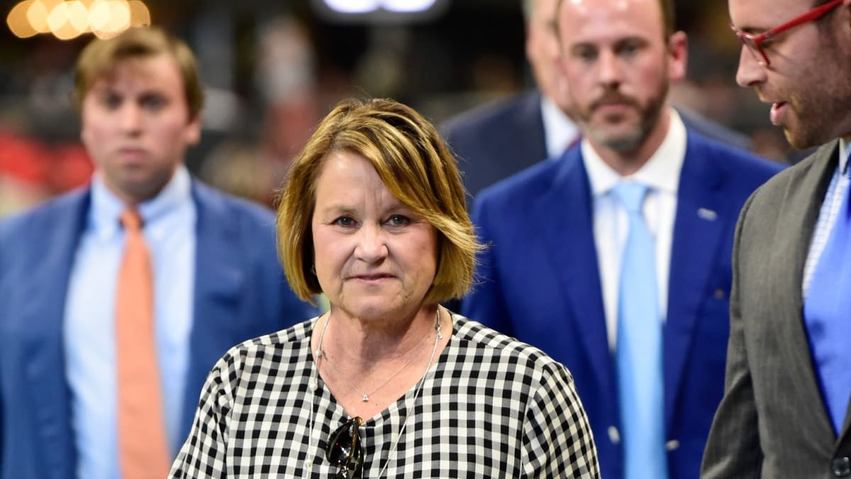 Tennessee Titans: Owner Amy Adams Strunk calls for equality in