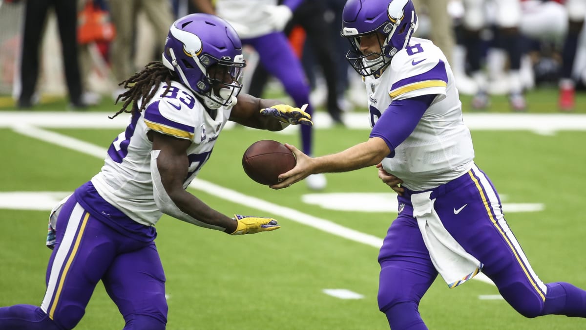 Minnesota Vikings: CBS Sports predicts they barely make playoffs