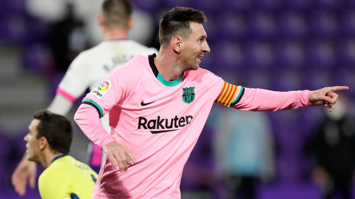 messi pink jersey