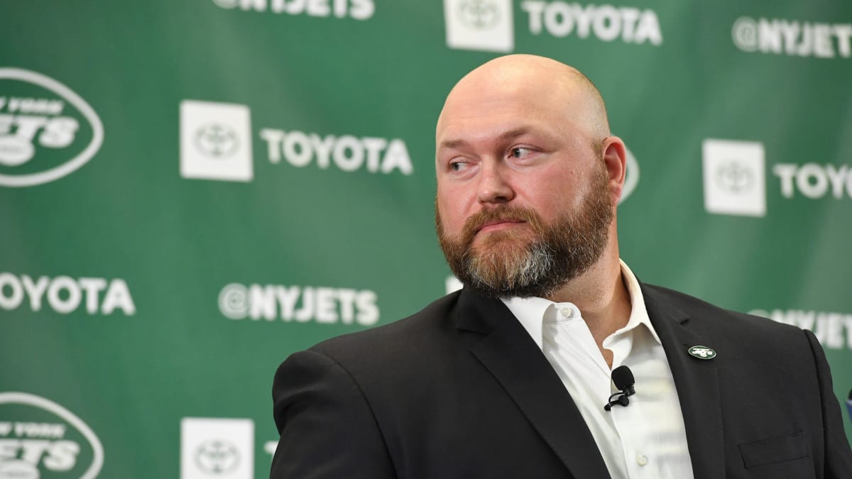 Jets Mock Draft 4.0  CBS Sports Has Joe Douglas Addressing Secondary,  Offensive Line in Round 1