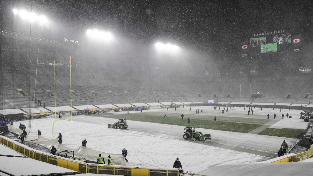 Green Bay Packers to allow more than 6,000 fans for playoff game