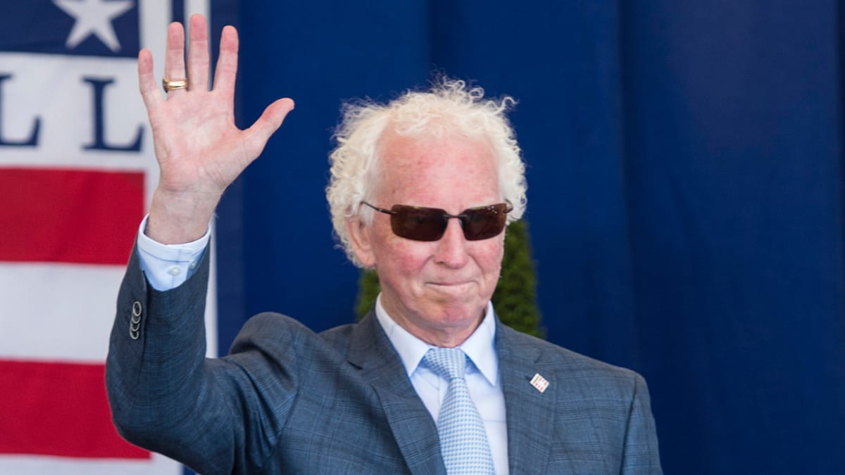Don Sutton, Hall of Fame pitcher for Dodgers, dies at 75