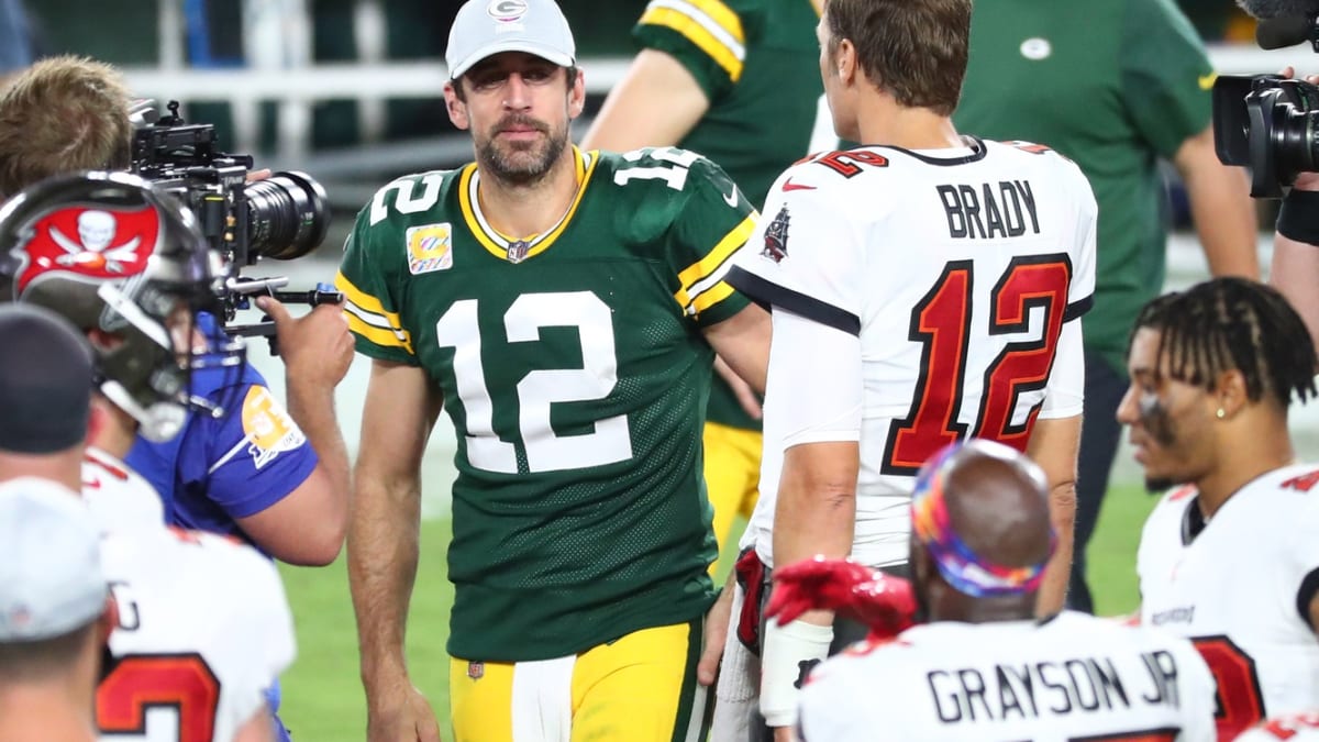 VIDEO: Aaron Rodgers-Tom Brady Handshake Brief After Bucs Beat Packers