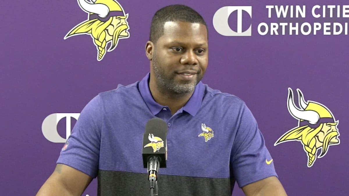 LSU hires Minnesota Vikings assistant Daronte Jones as next Tigers  defensive coordinator 